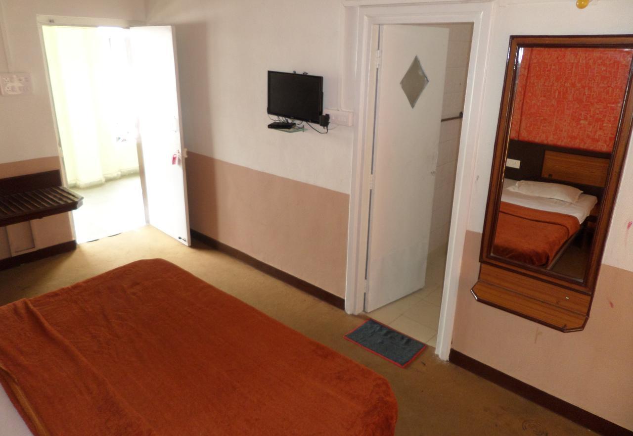 Hotel Ayodhya Nashik Ngoại thất bức ảnh